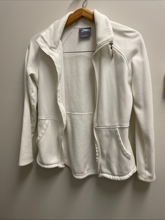 Skechers Jackets & Blazers - Skechers White Fabric Care Tag